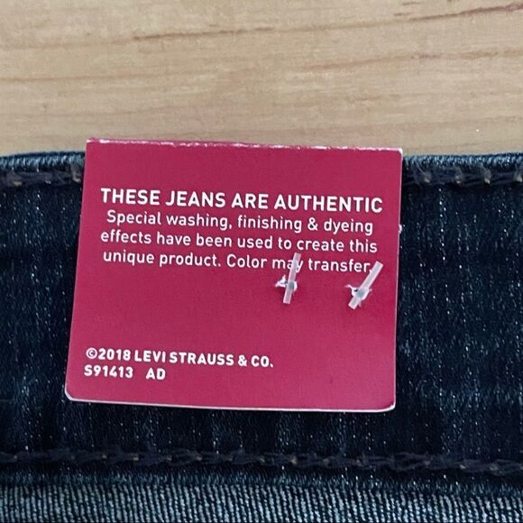 NWT Gorgeous Levi's Signature Sz 22 Modern Boot Cut Jeans Dark Blue Denim - Picture 7 of 16